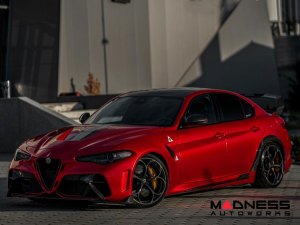Alfa Romeo Giulia GTAm Style Front Fenders - Carbon Fiber - Raw Finish